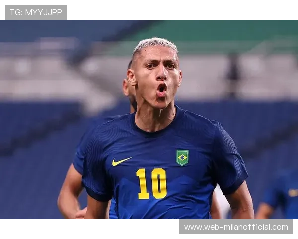 埃弗顿理查利森中路射门得手,比赛转折点出现 埃弗顿理查利森中路射门得手,比赛转折点出现